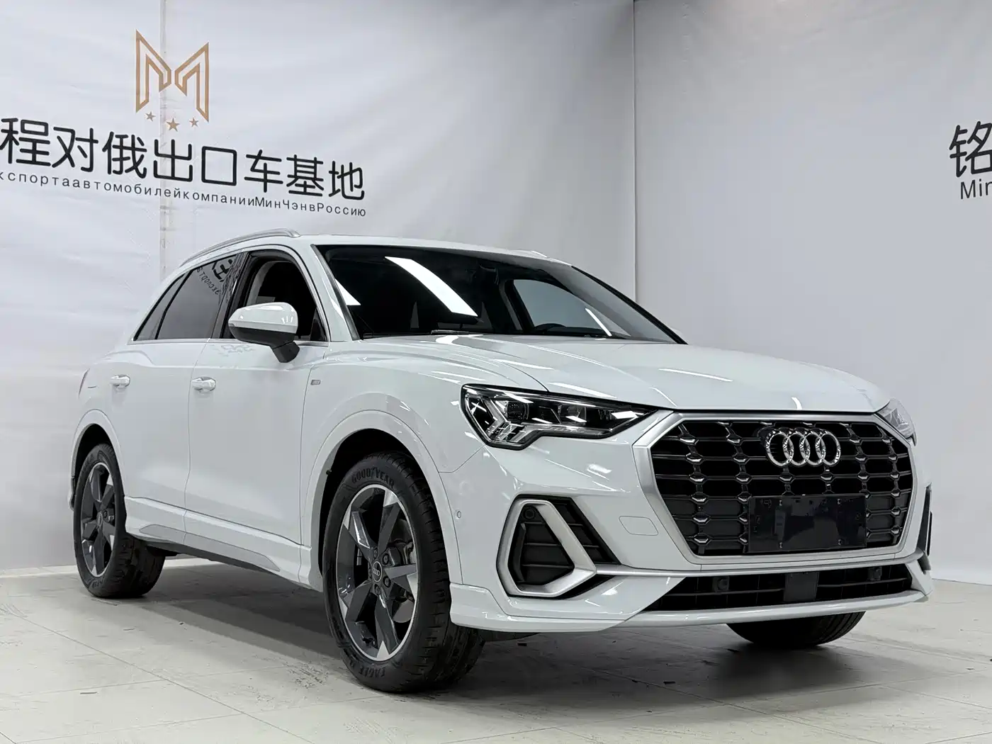 Audi Q3 2022 35 TFSI Fashion Dynamic фото 3