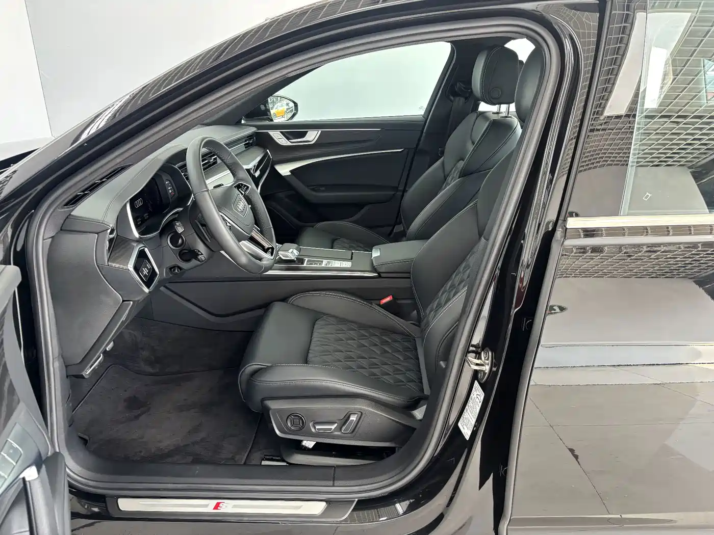 Audi A6L, миниатюра 12