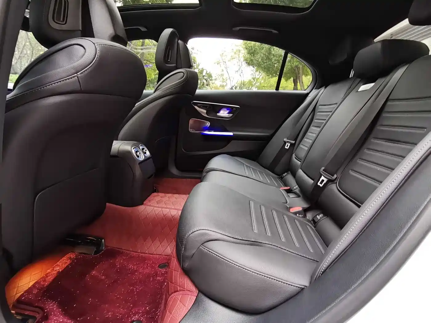 Mercedes-Benz C-Class 2025 C 260 L Sport Edition фото 15