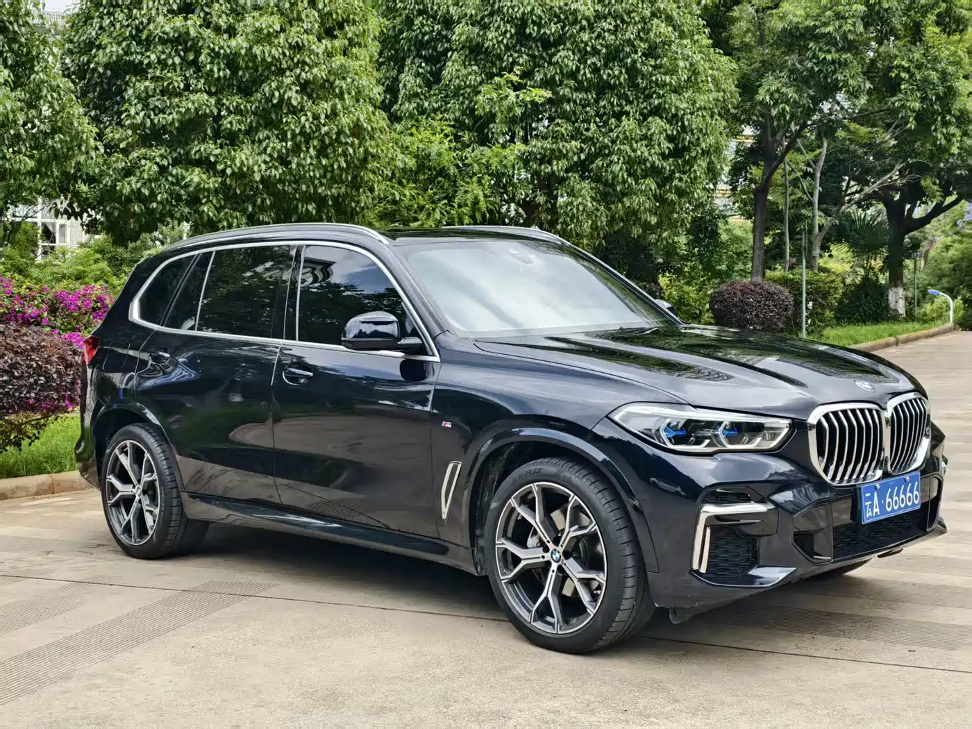 BMW X5 2022 Facelift xDrive 40Li M Sport Package фото 3