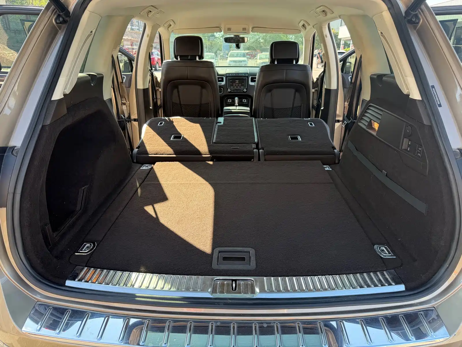 Фото 7 - Volkswagen Touareg
