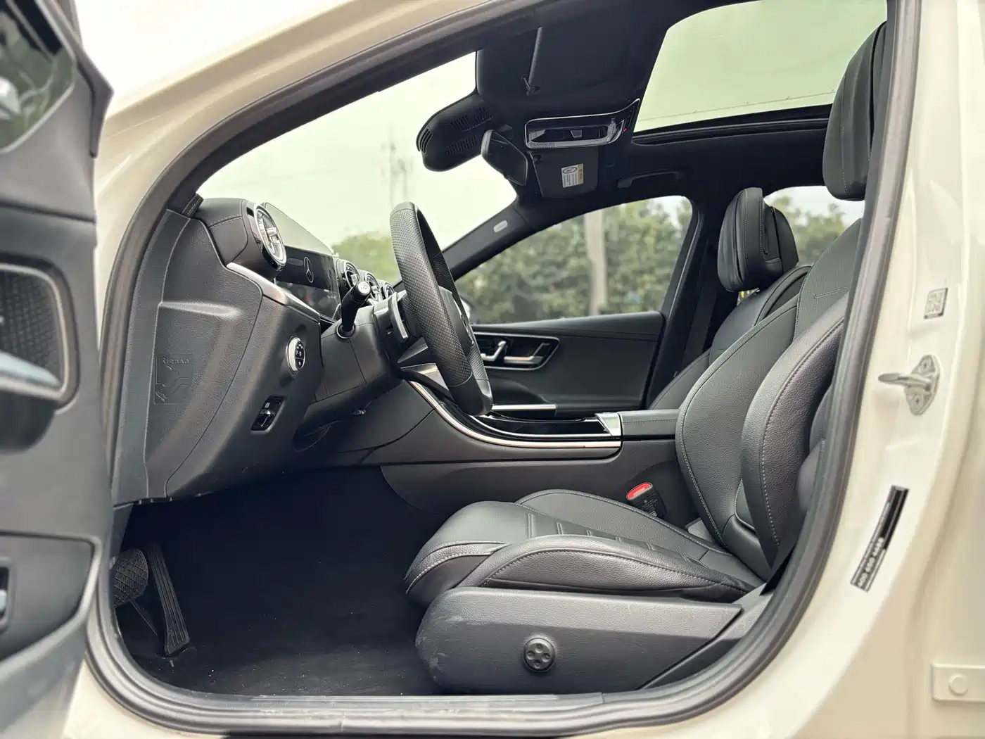 Mercedes-Benz C-Class 2023 Facelift C 260 L Sport Edition фото 7