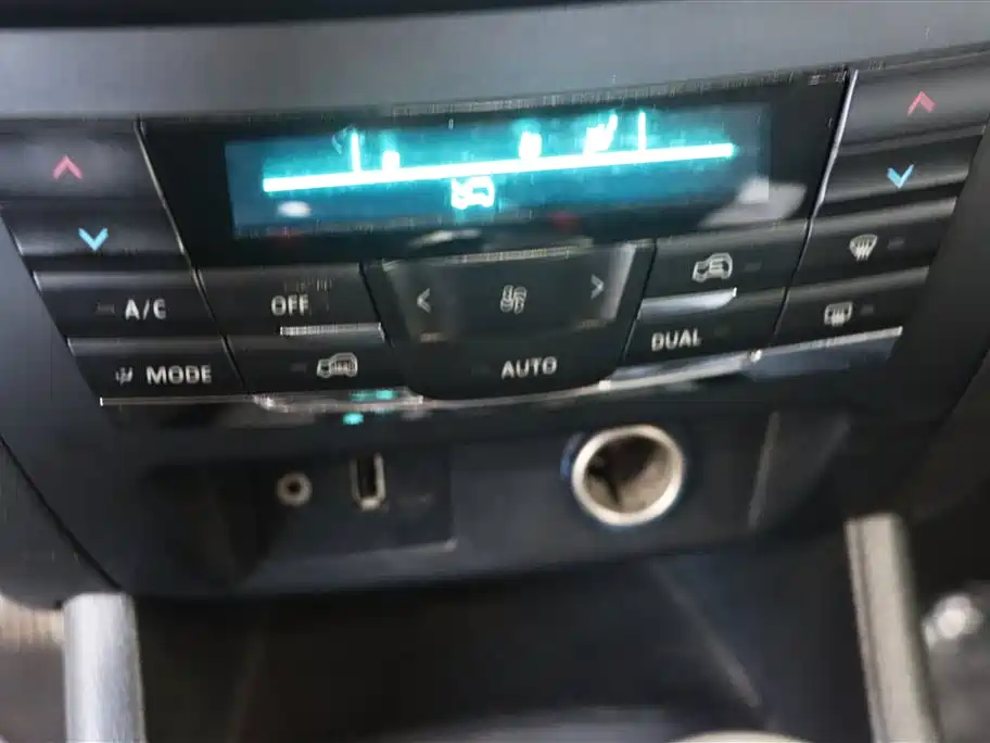 BAIC Senova X65 2015 2015 2.0T Automatic Luxury