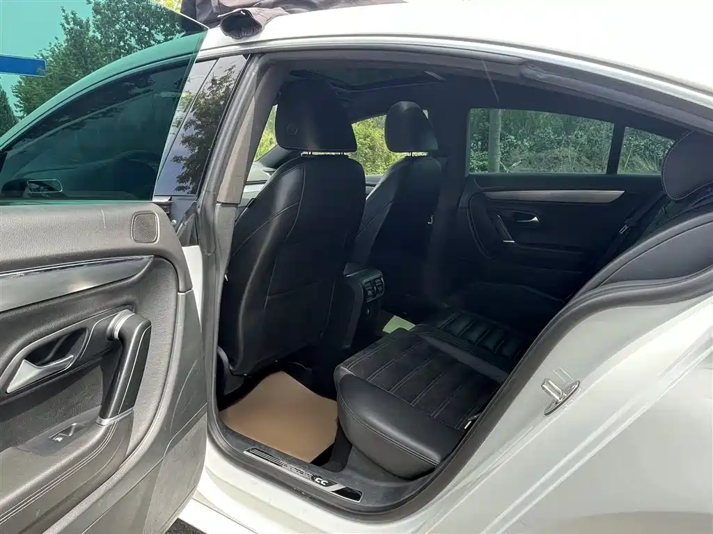 Volkswagen FAW-Volkswagen CC 2015 2.0TSI Luxury фото 11