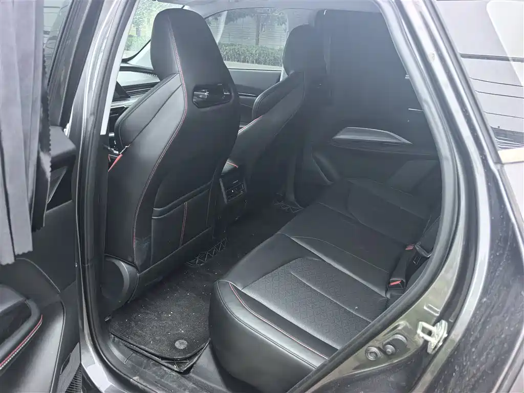 Changan Oshan Z6 2022 2022 Blue Whale 1.5T DCT Intelligent Leader