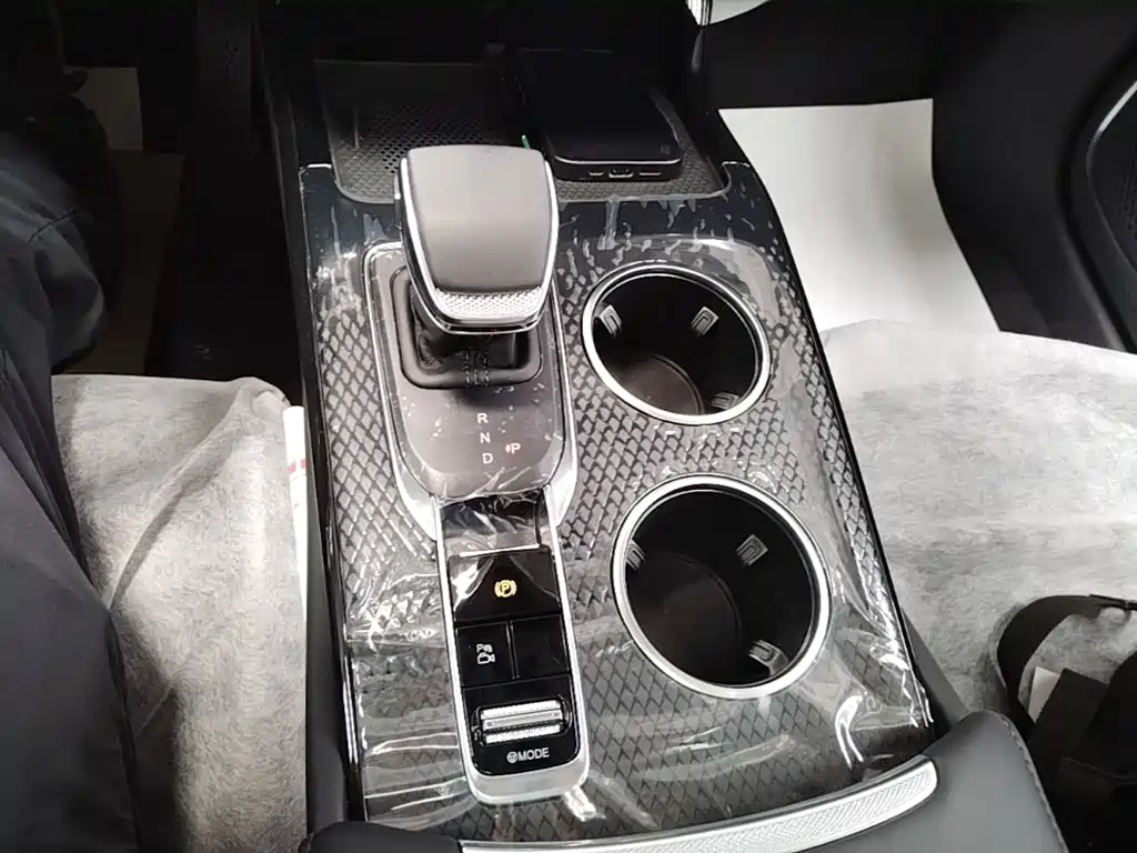 Hongqi HS3 PHEV 2026 2025 PHEV 117km Power PLUS Edition