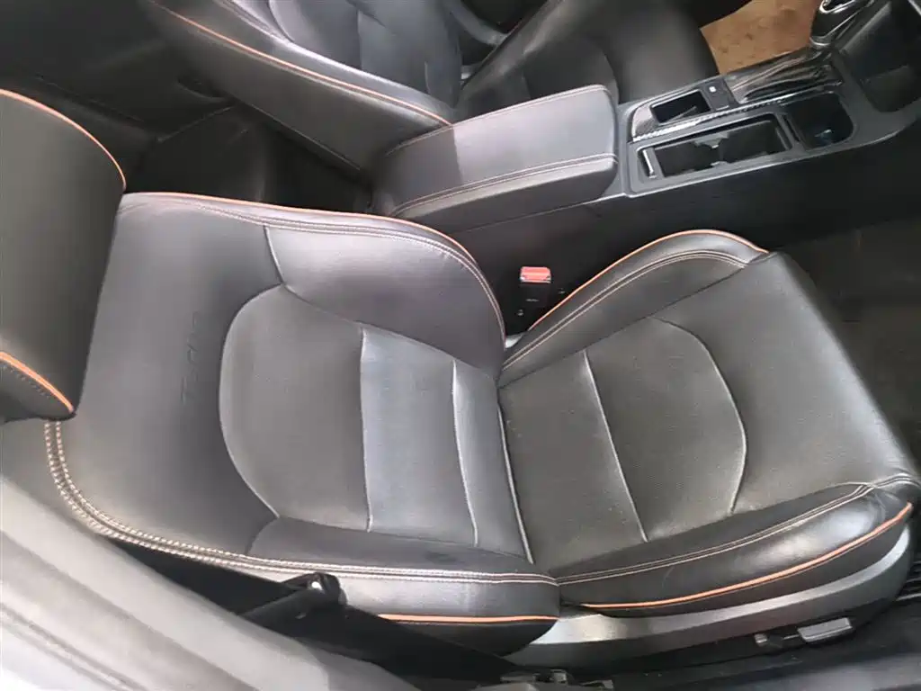 Hyundai Sonata 2015 1.6T GLS Smart фото 25