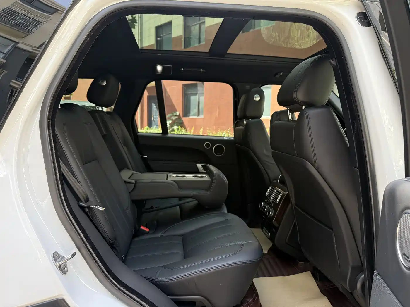 Land Rover Range Rover 2015 3.0 SC V6 Vogue фото 12