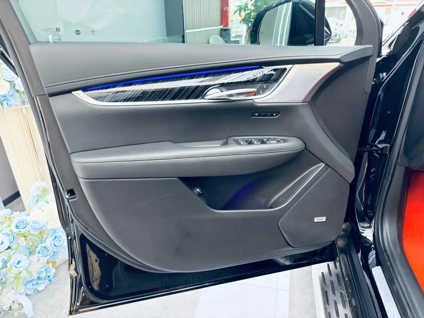 Cadillac XT6 2023 2022 2.0T 6-Seater 4WD Luxury Edition