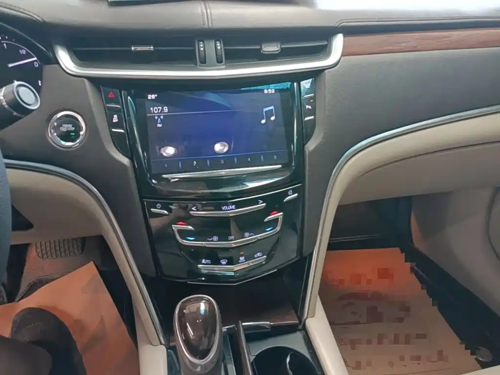 Фото 13 - Cadillac XTS