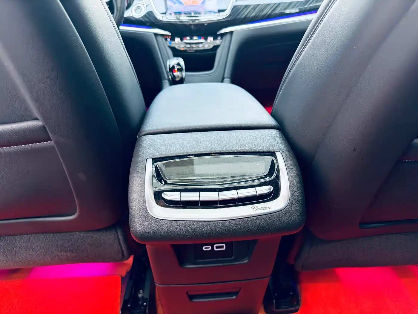 Cadillac XT6 2023 2022 2.0T 6-Seater 4WD Luxury Edition