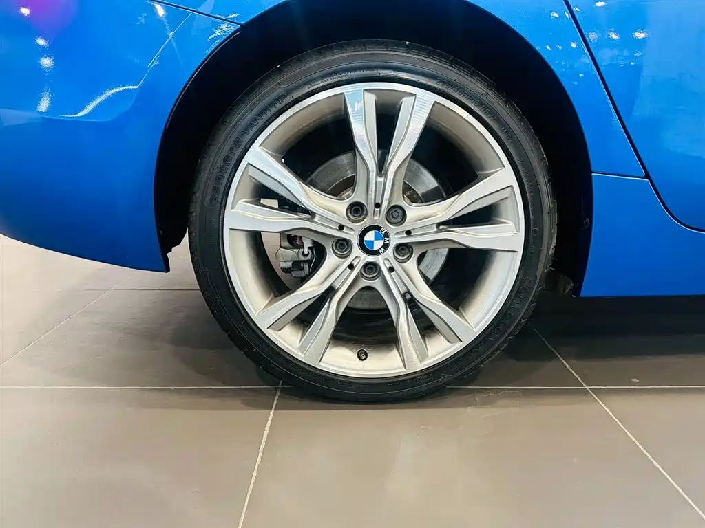 BMW 1 Series 2017 125i Sport фото 15