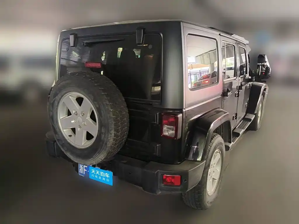 Jeep Wrangler 2012 2012 3.6L Sahara 4-Door