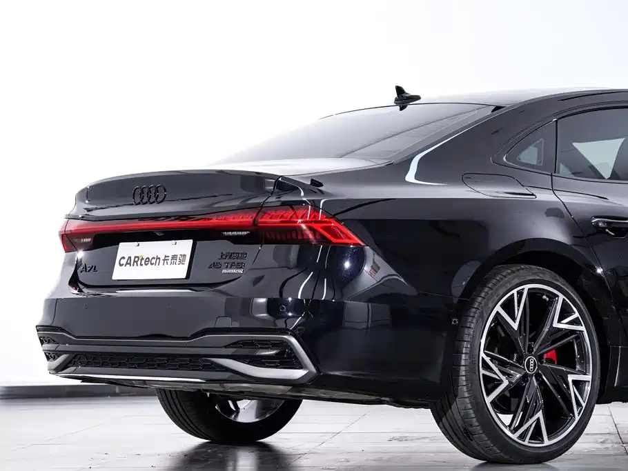 Audi A7L 2025 2024 45 TFSI quattro Black Warrior Edition