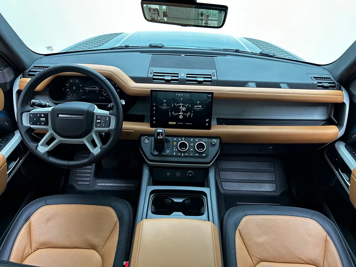Land Rover Defender 2024 110 3.0T P400 X-DYNAMIC HSE фото 16