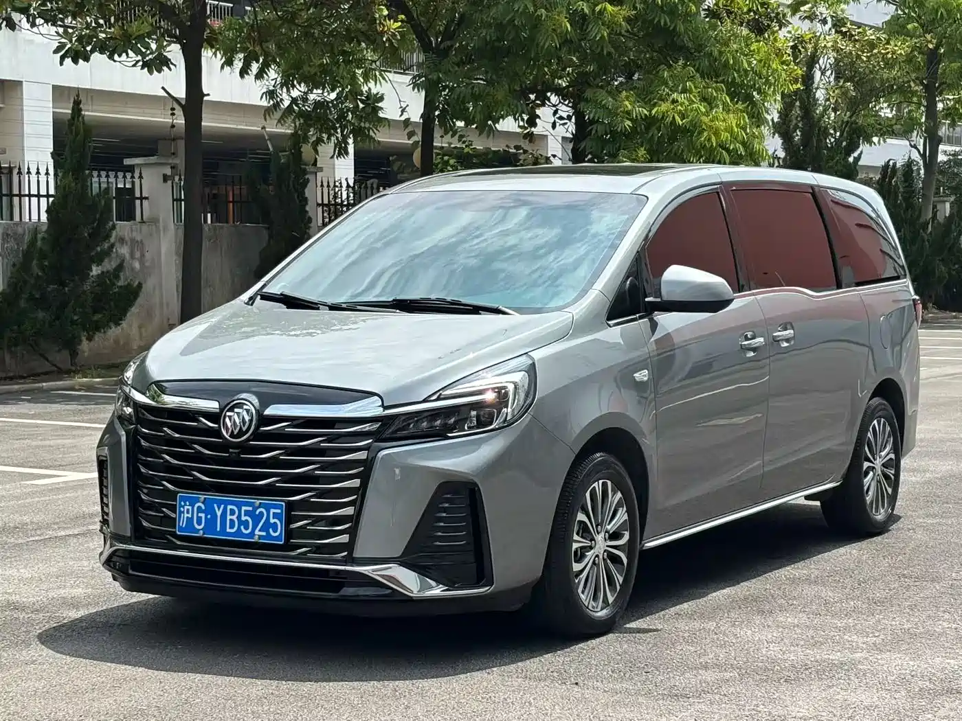 Buick GL8 2023 Land Business Class 652T Luxury