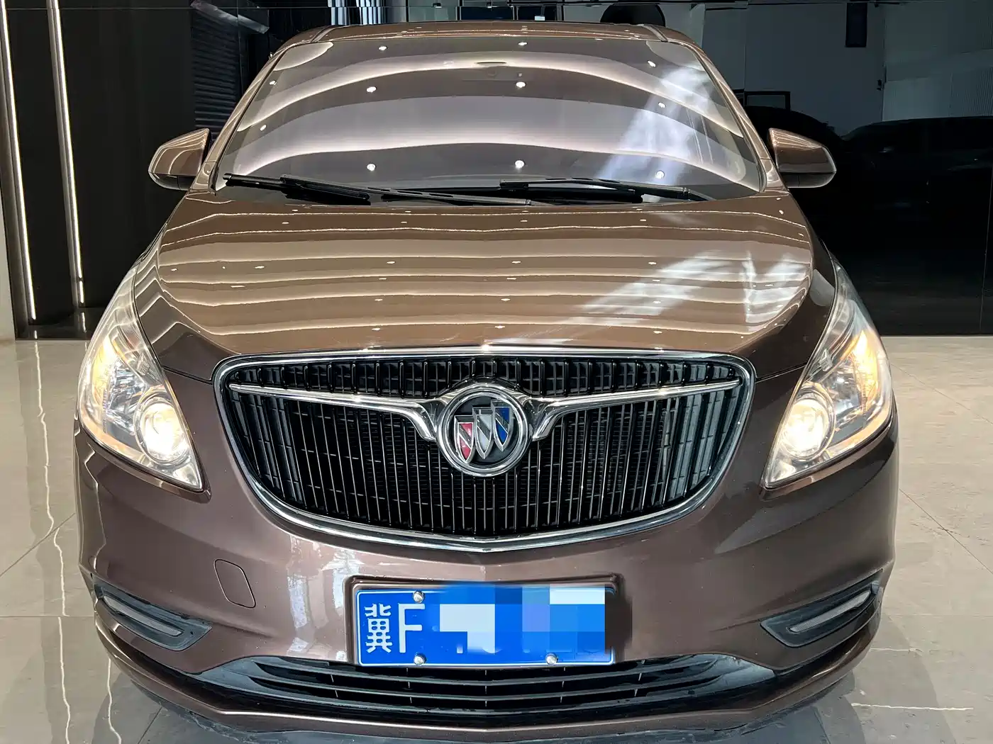 Buick GL8 2018 28T Luxury Model China VI фото 2