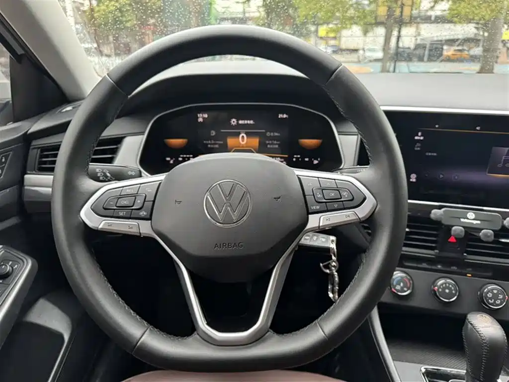 Volkswagen Bora 2023 200TSI DSG Comfort Edition фото 3