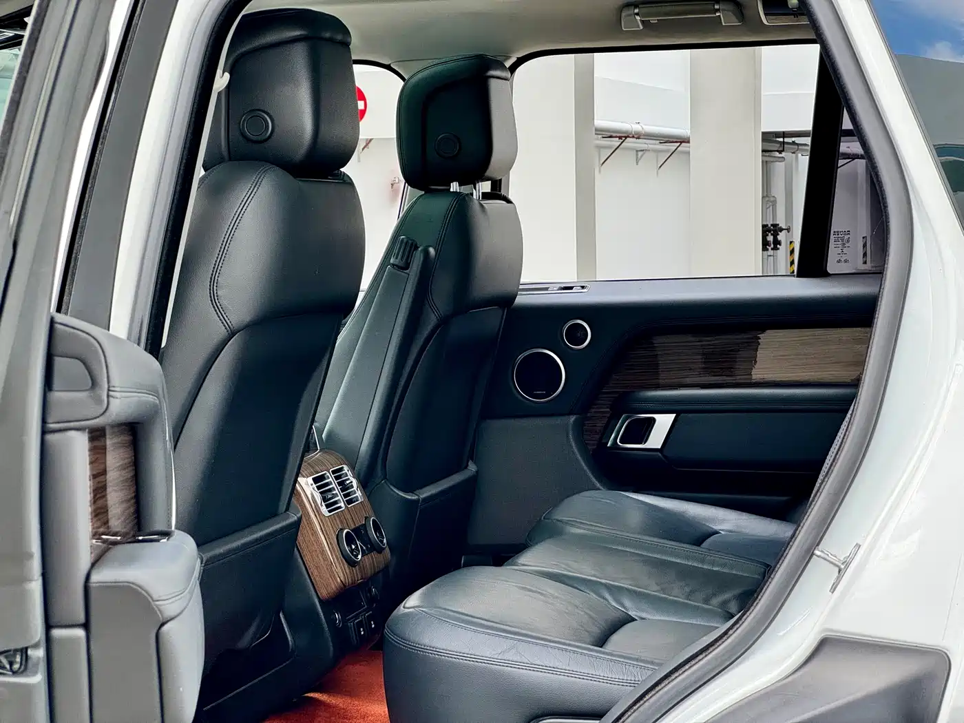 Land Rover Range Rover фото 8