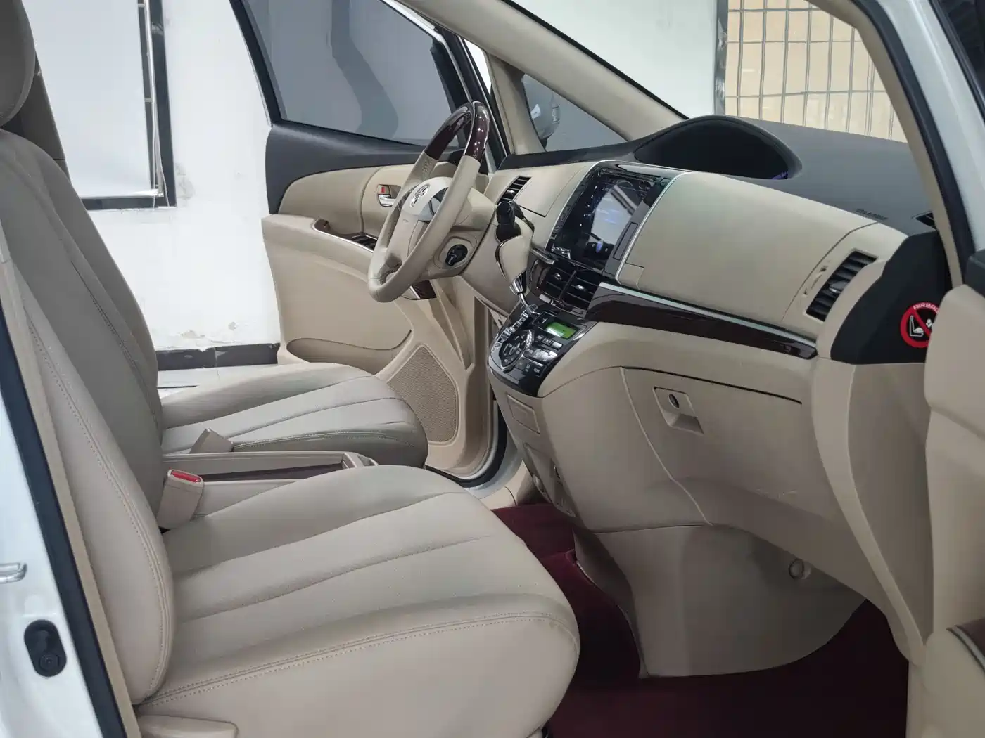 Toyota Previa 2012 2.4L 7-Seater Luxury Edition фото 11