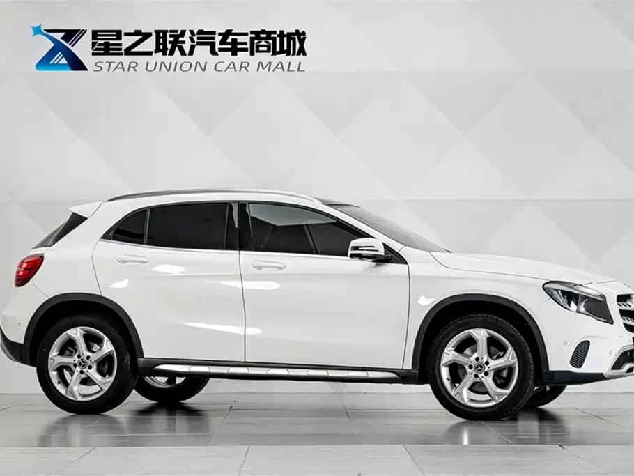 Mercedes-Benz GLA 2017 GLA 200 Dynamic фото 5