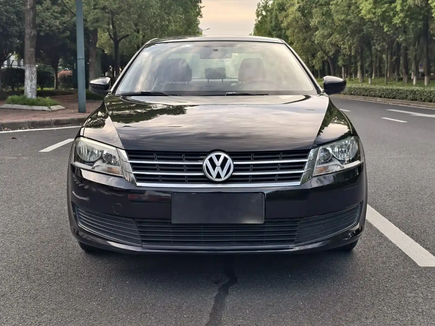 Volkswagen Lavida 2013 Facelift Classic 1.6L Automatic Trend фото 2