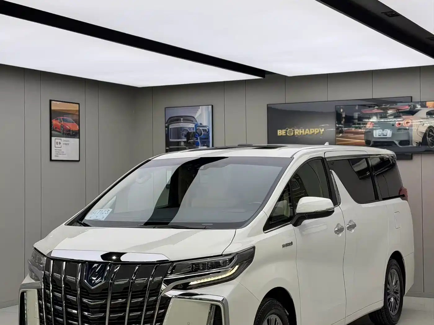 Toyota Alphard 2021 Hybrid 2.5L Luxury