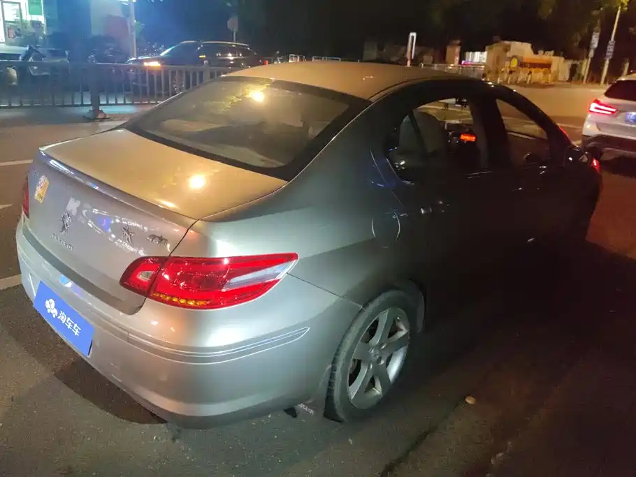 Photo 3 - Peugeot 408