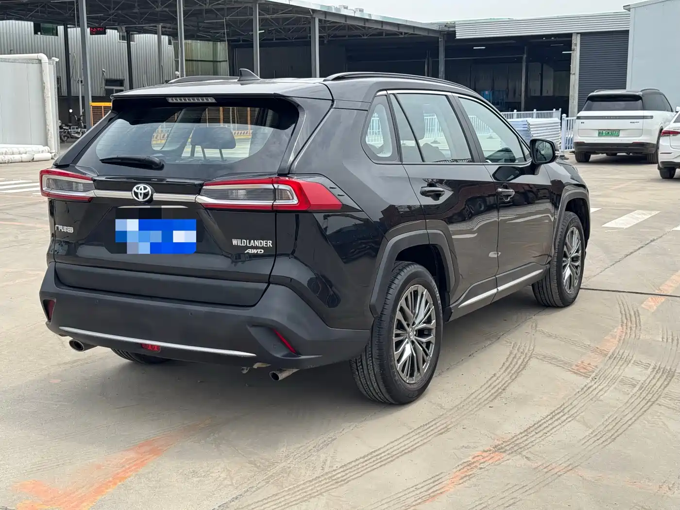 Toyota Wildlander 2023 2.0L CVT AWD Luxury PLUS фото 9