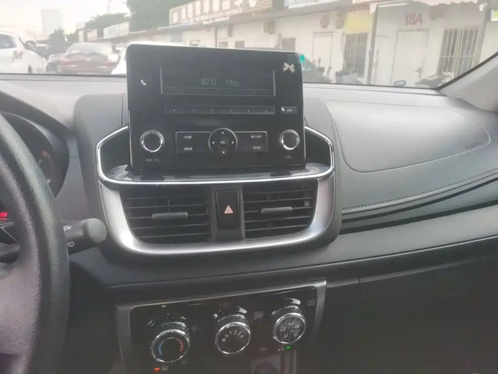 Toyota Yaris, миниатюра 13