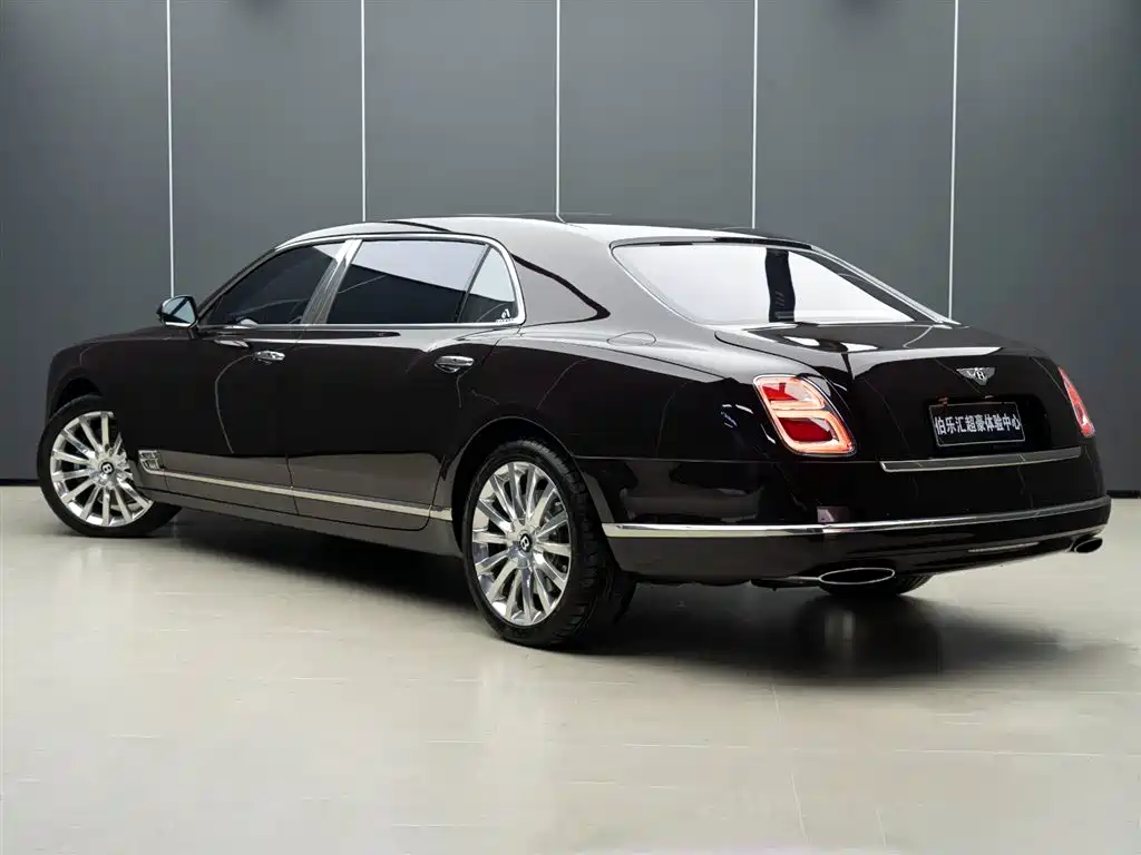 Bentley Mulsanne 2017 6.8T Long Wheelbase фото 4