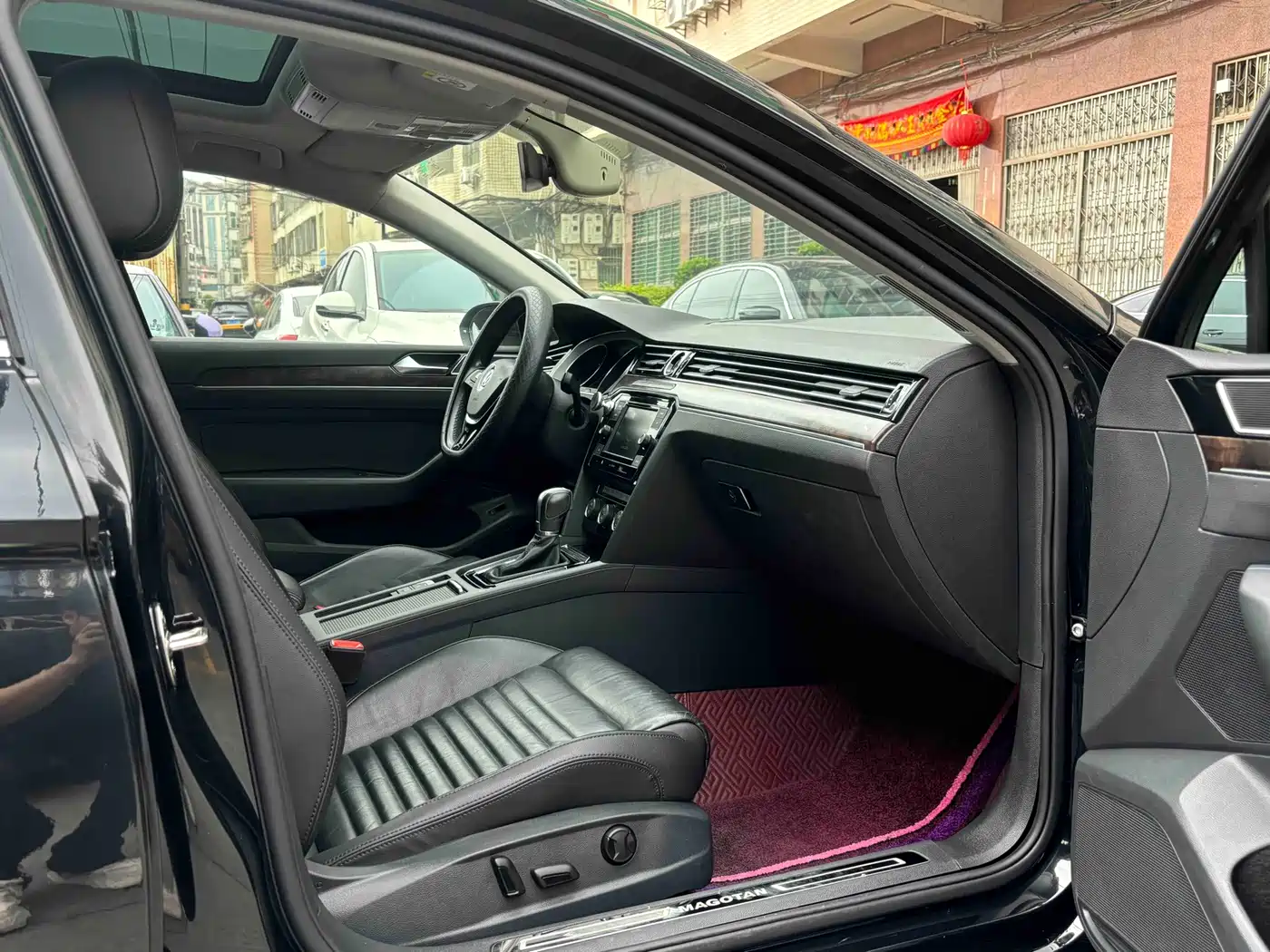 Volkswagen Magotan 2018 Facelift 330TSI DSG Luxury фото 9