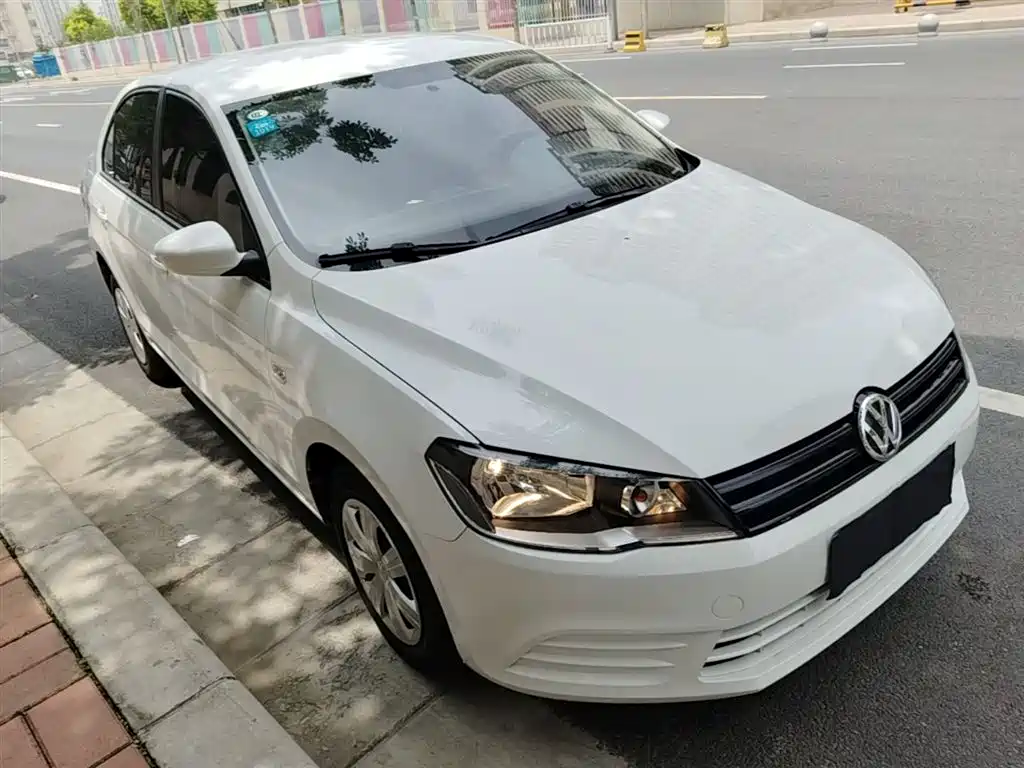 Volkswagen Jetta 2015 Quality Edition 1.4L Manual Fashion фото 4