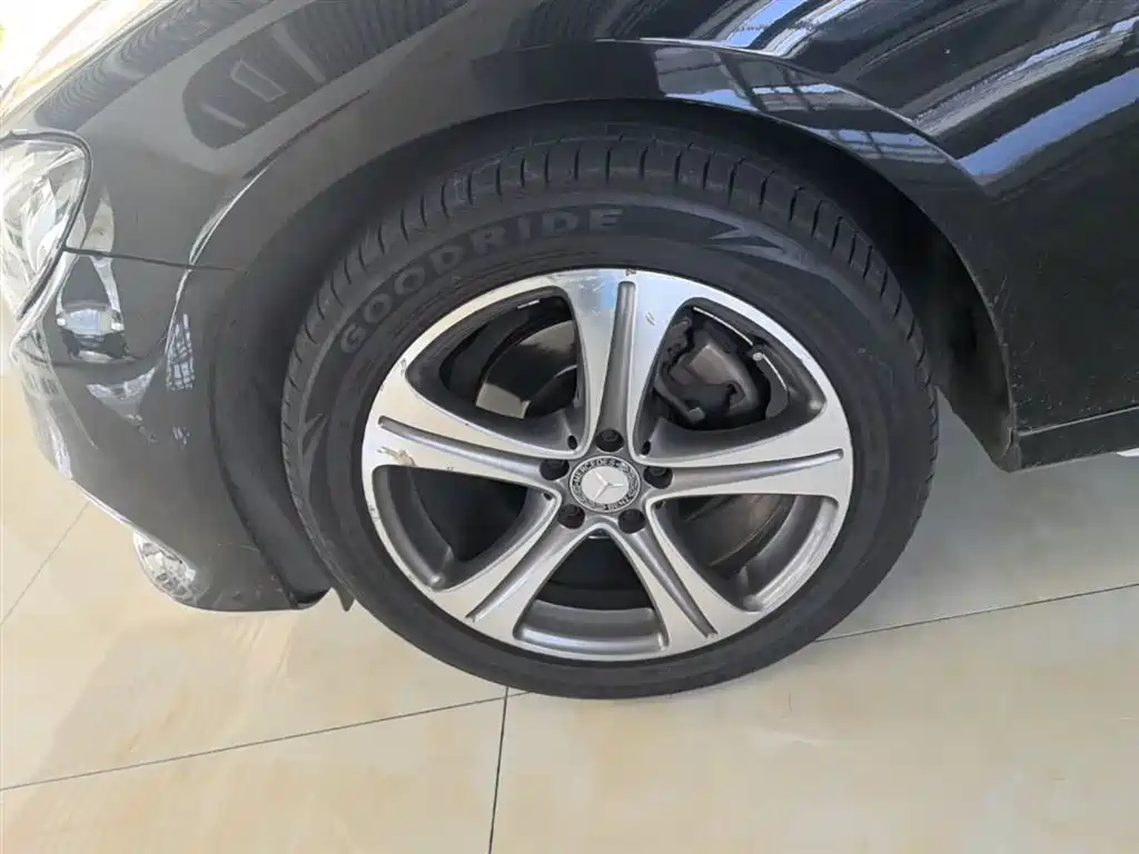 Mercedes-Benz E-Class 2016 E 200 L Sport Type фото 23
