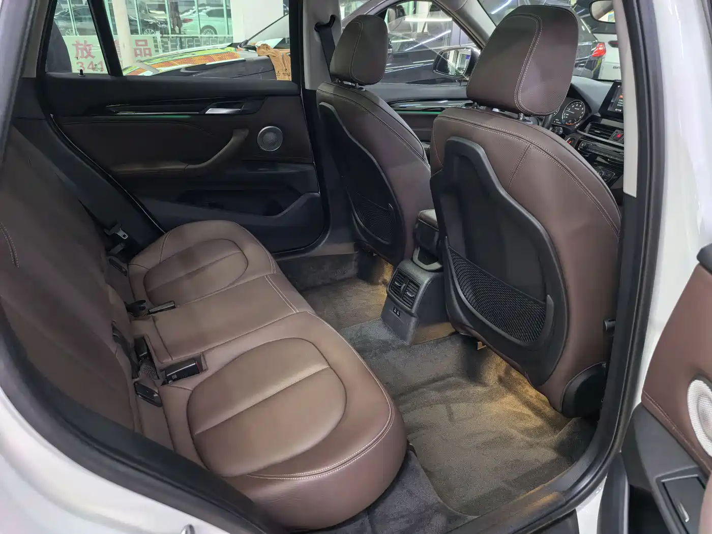 BMW X1 2022 sDrive25Li Leading фото 17