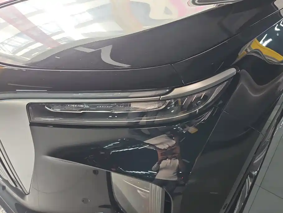 Hongqi E-HS9 2023 2022 690km Qi Xiang Edition (6-seater)