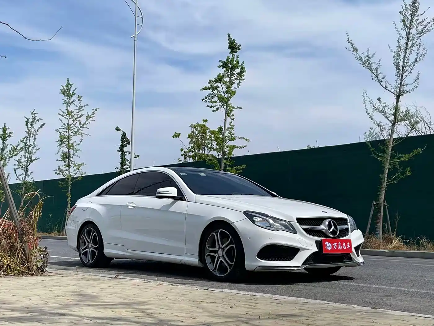 Mercedes-Benz E-Class (Import) 2014 E 200 Coupe фото 2