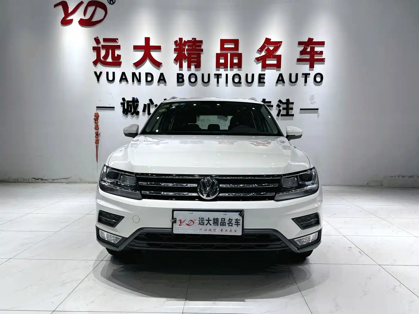 Фото 2 - Volkswagen Tiguan L