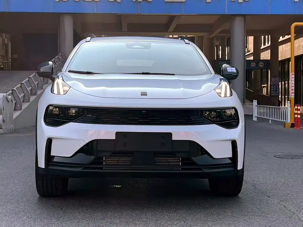 Lynk & Co 01 2026 2025 2.0TD FWD Renewal Pro Edition