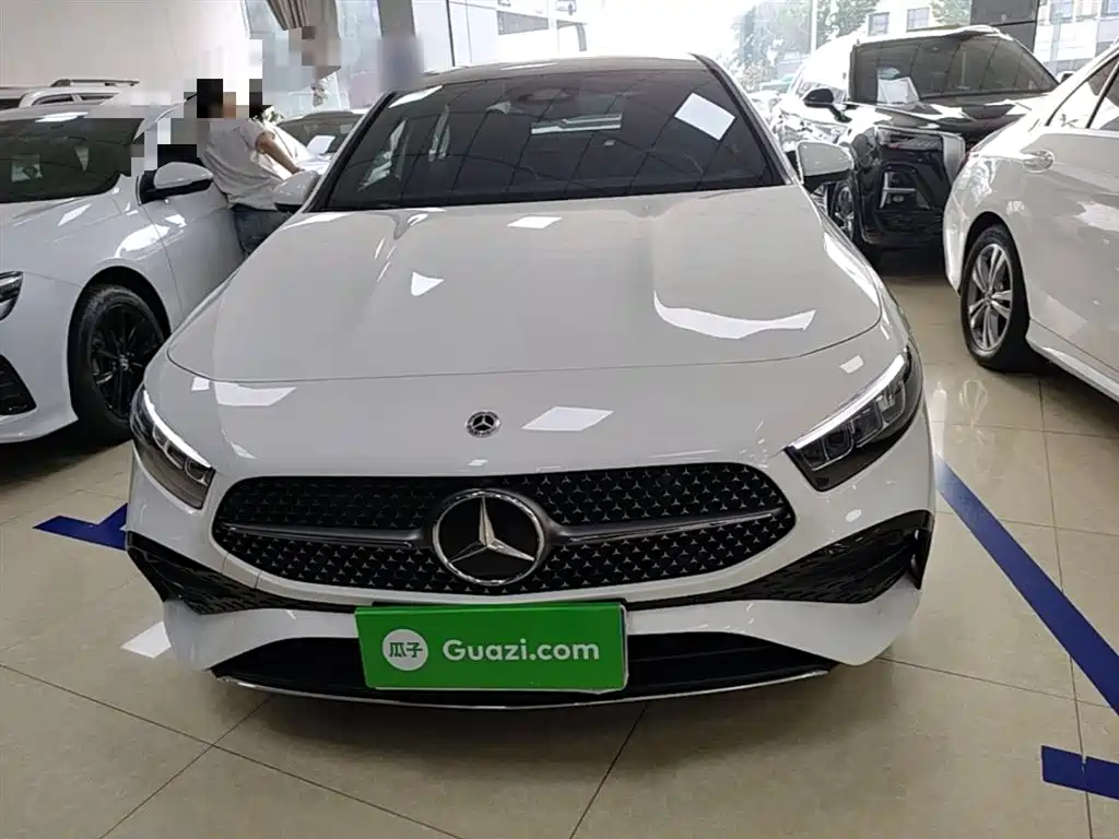Mercedes-Benz A-Class 2024 Facelift A 200 L Fashion фото 3