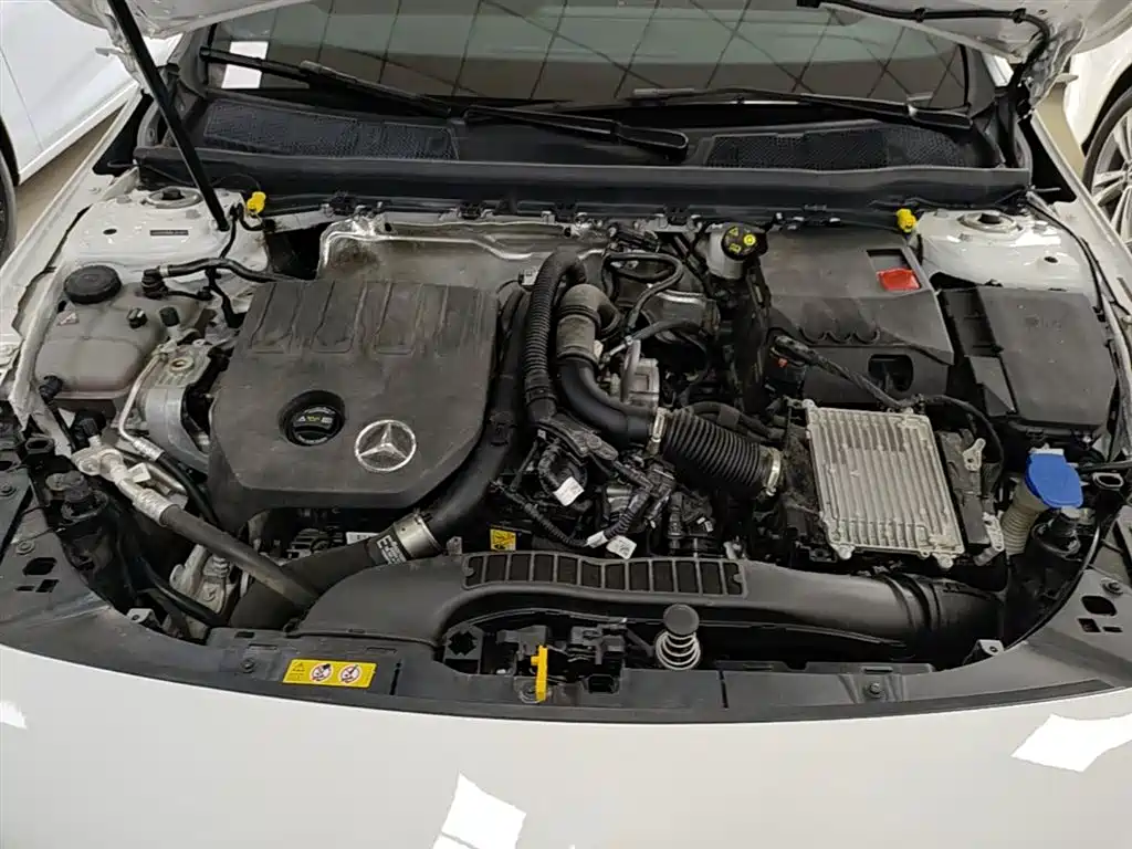 Mercedes-Benz A-Class 2024 Facelift A 200 L Fashion фото 20