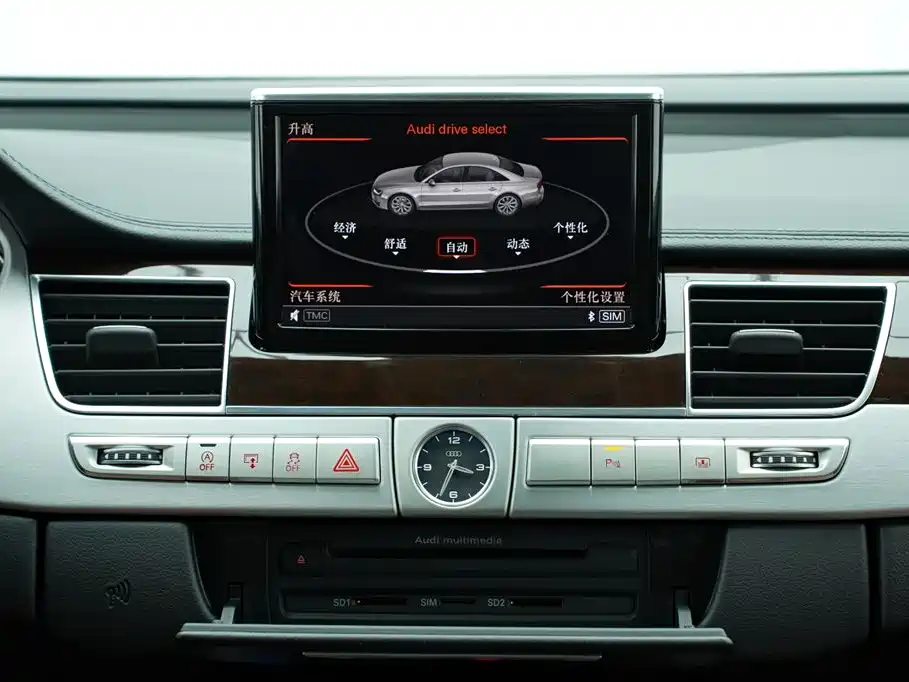 Audi A8 2014 A8L 45 TFSI quattro Luxury фото 35