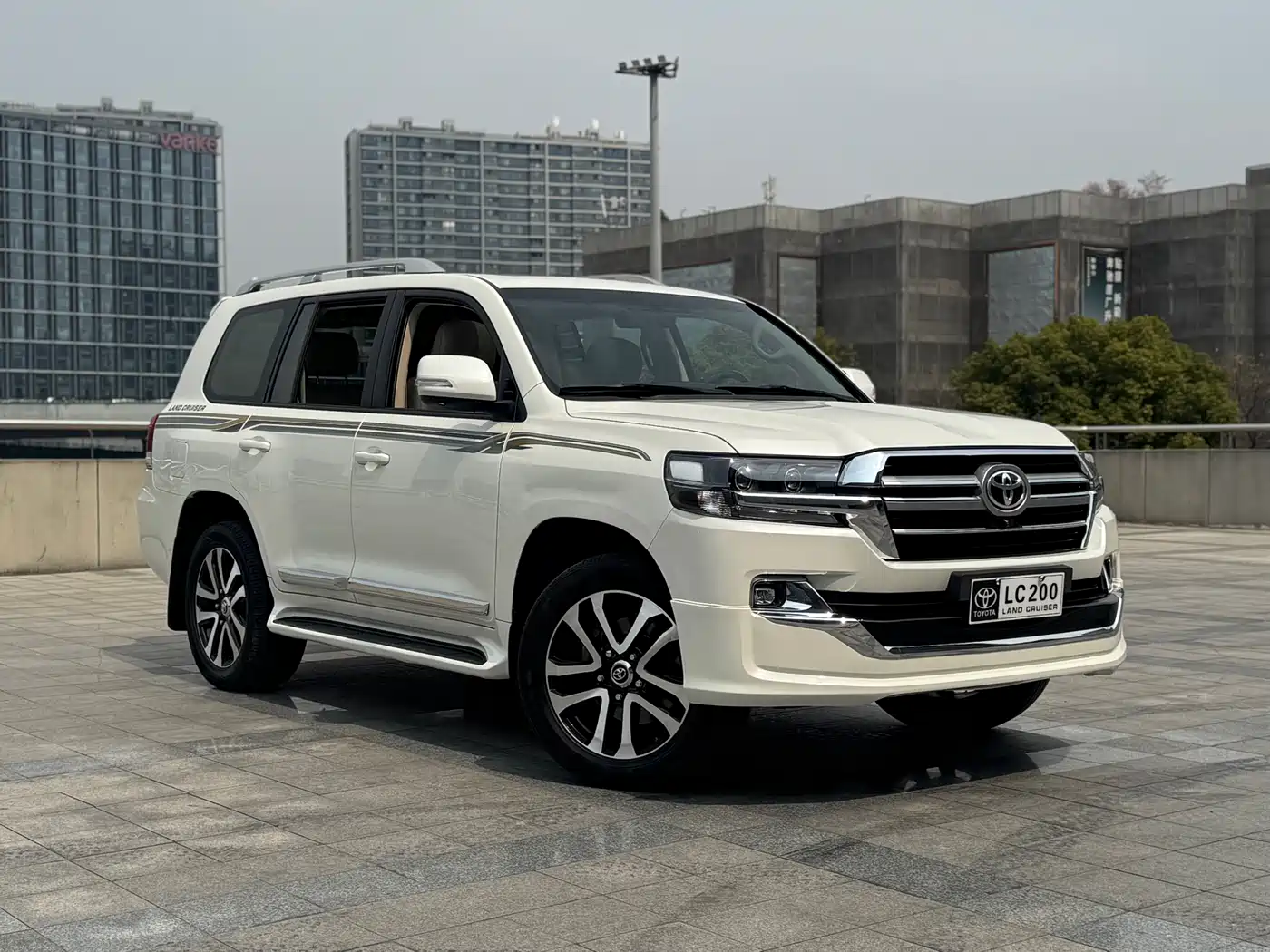 Toyota Land Cruiser (Import) фото 3