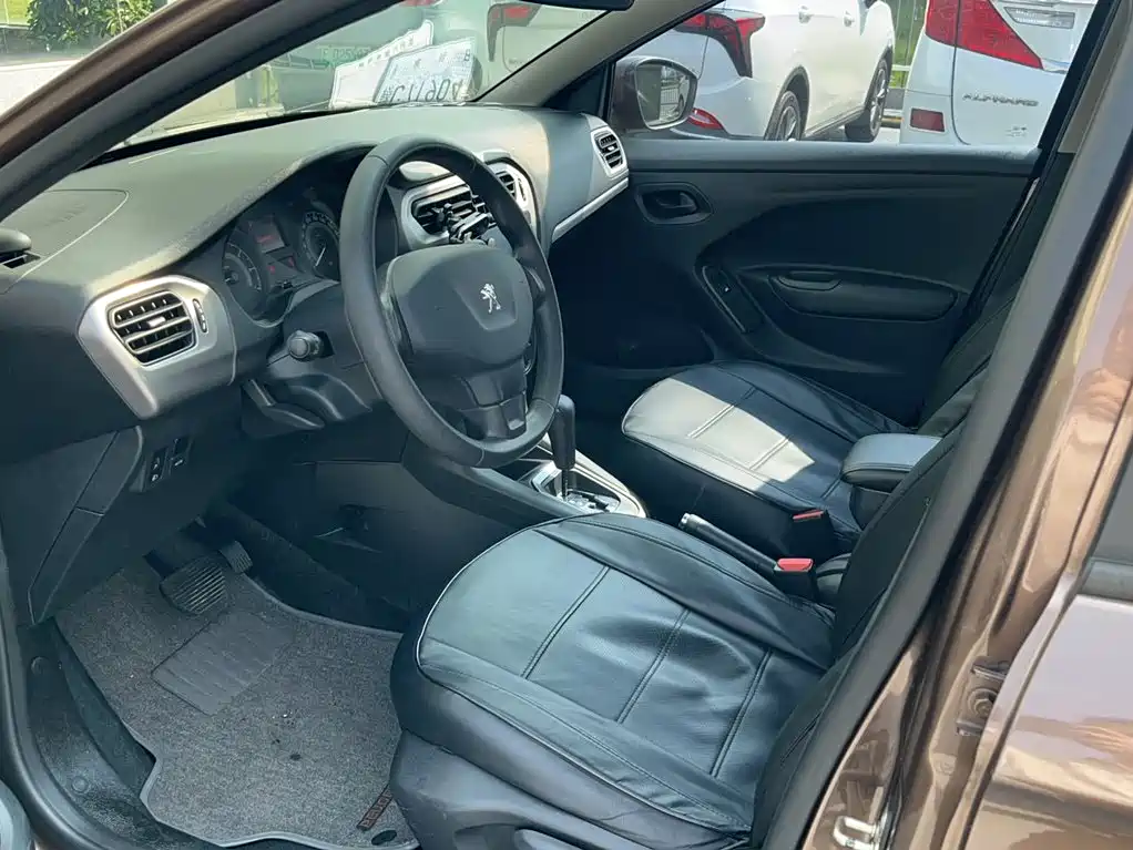 Photo 9 - Peugeot 301