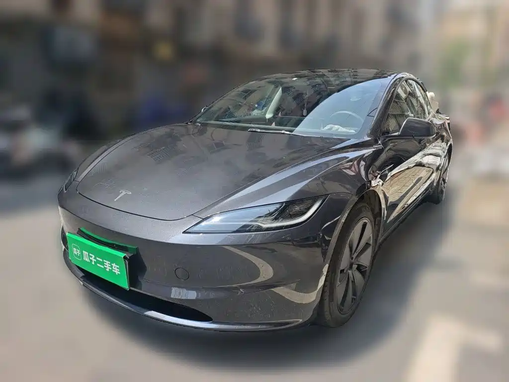 Tesla Model 3 2023