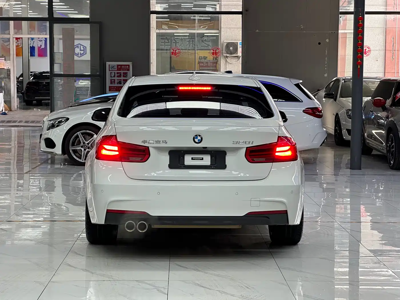 BMW 3 Series 2018 320i M Sport Package фото 5