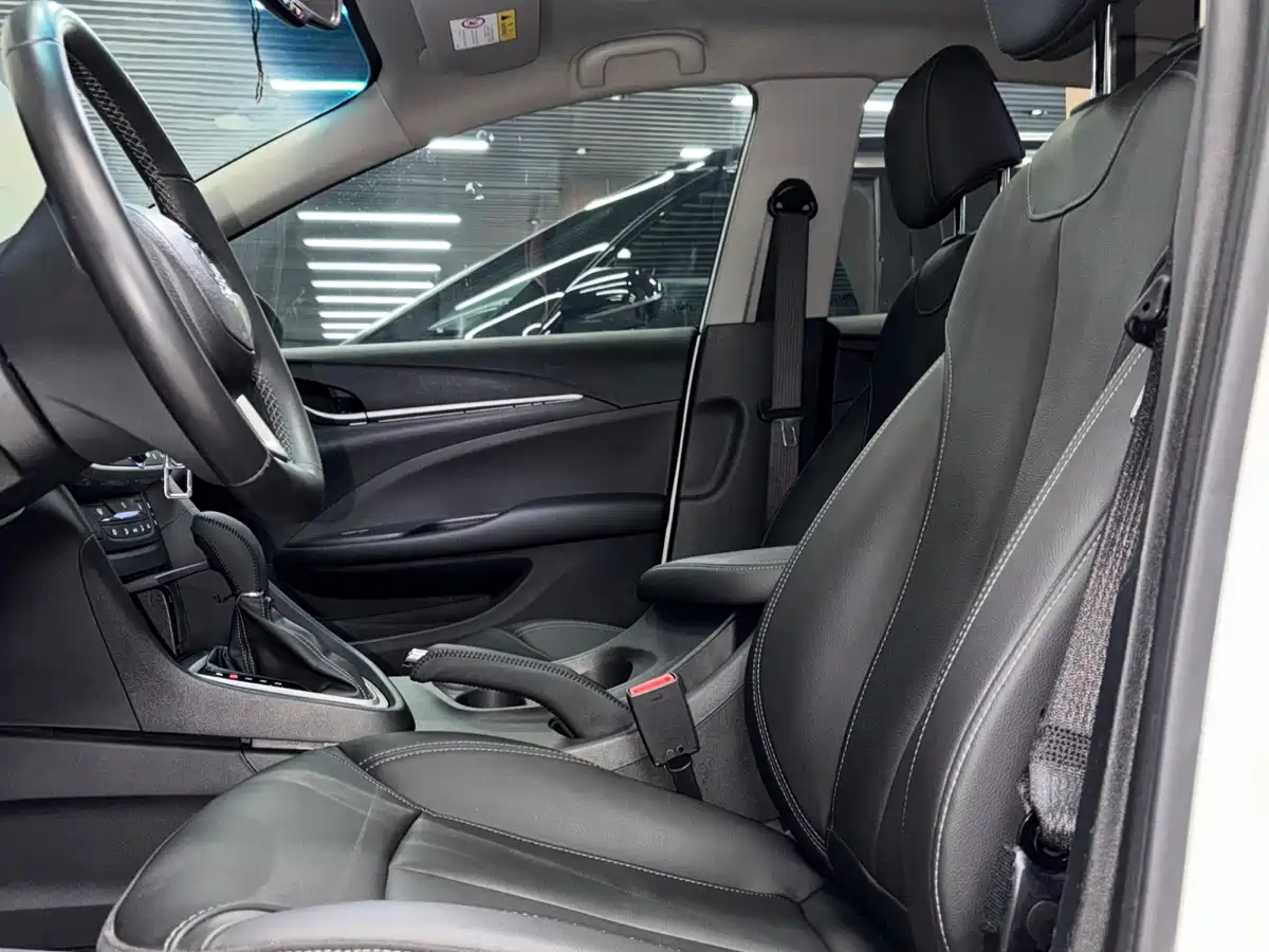 Buick Excelle 2019 18T Auto Connected Elite China VI фото 11