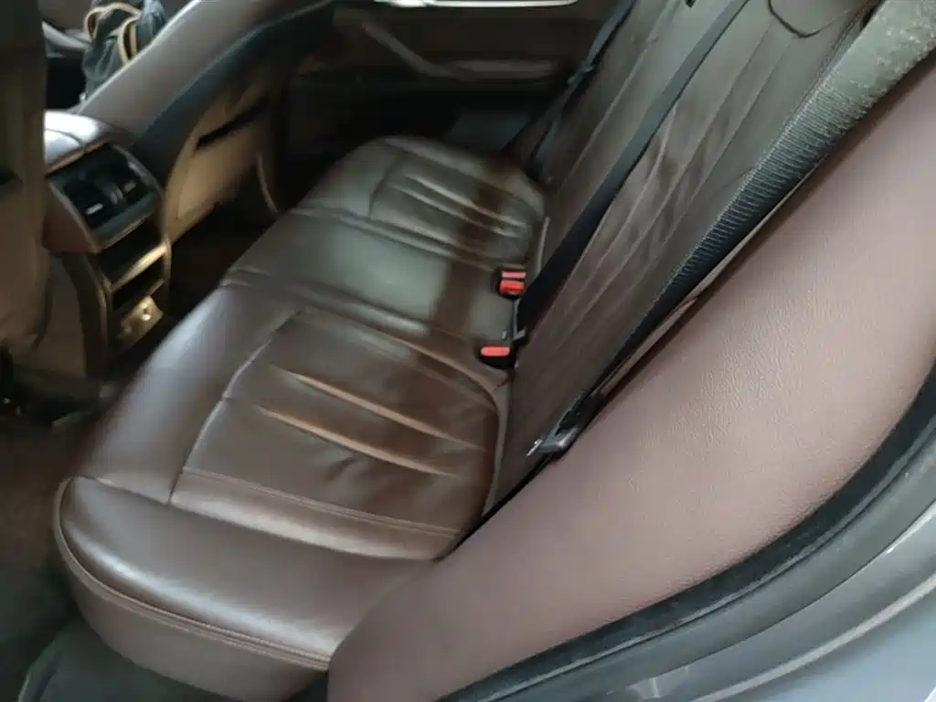 BMW X5 (Import) 2018 xDrive35i Elegant Model фото 17