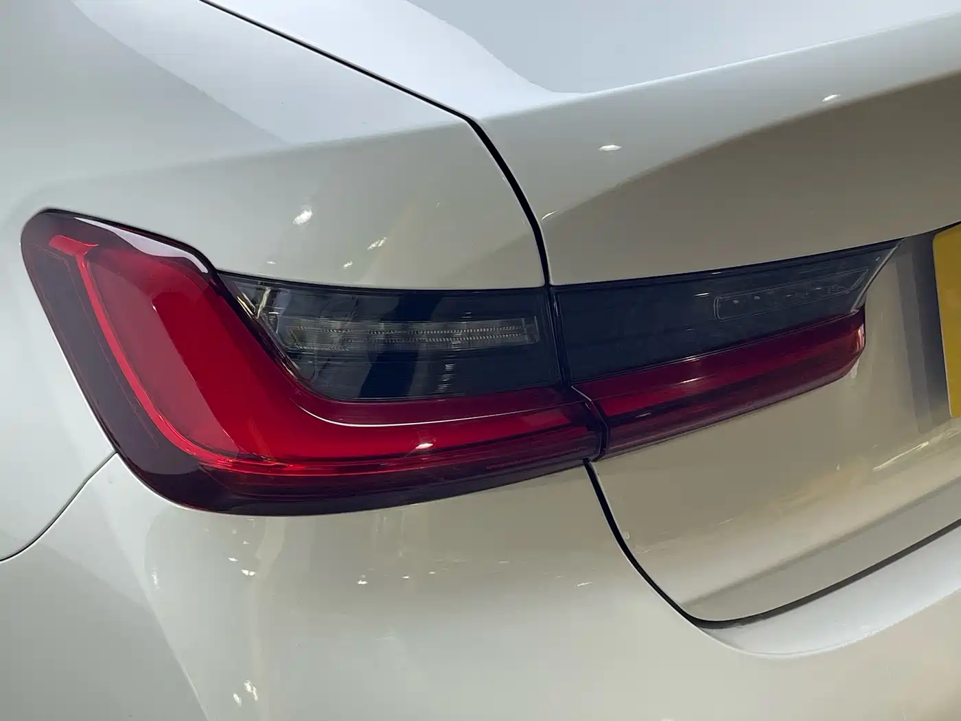 BMW 3 Series 2023 320Li M Sport Package фото 9