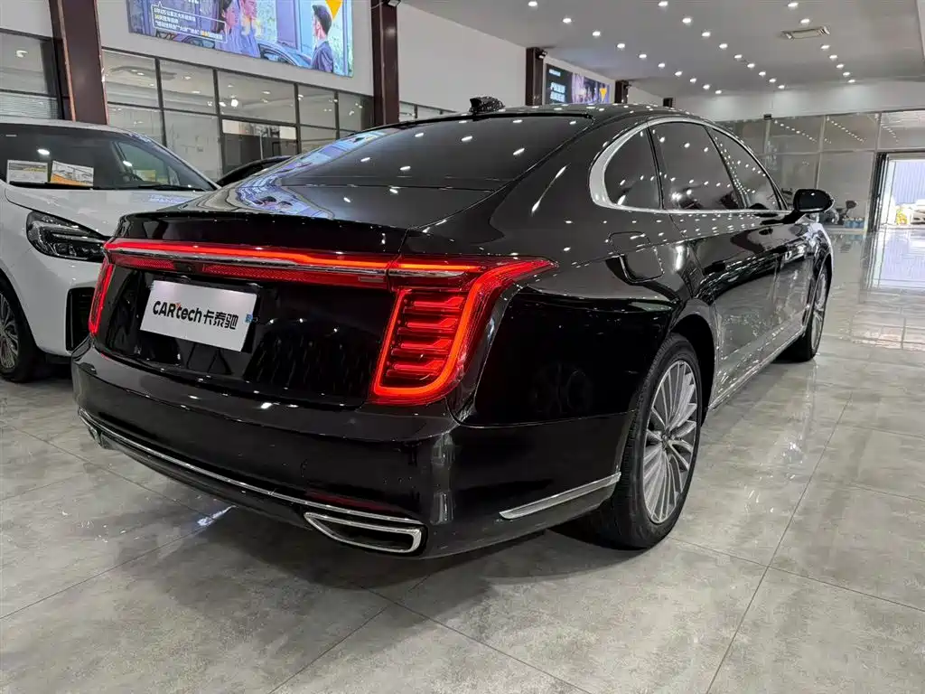 Hongqi H9 2022 2.0T Smart Connect Flag Enjoy Edition фото 4